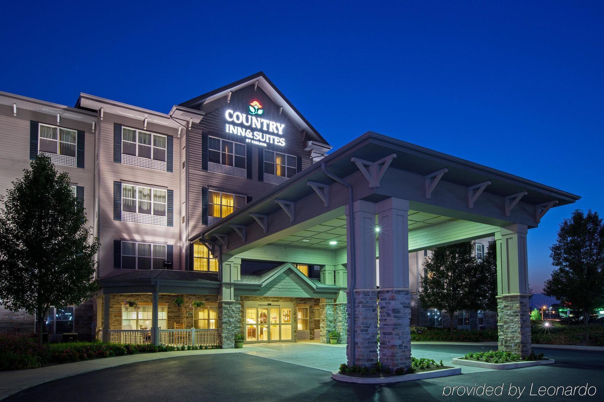 Country Inn & Suites By Radisson, Portage, In Exterior photo
