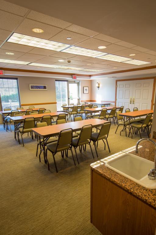 Country Inn & Suites By Radisson, Portage, In Exterior photo