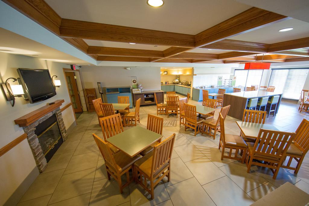 Country Inn & Suites By Radisson, Portage, In Exterior photo
